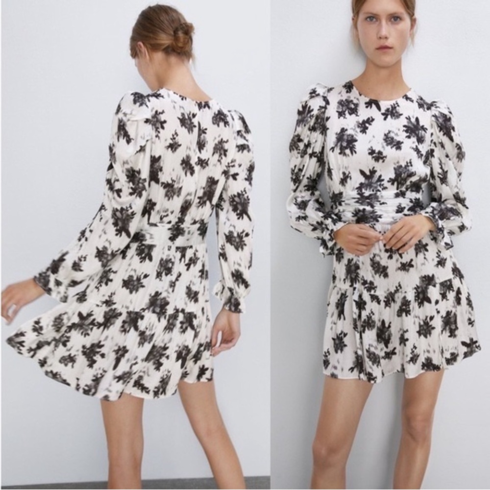 ZARA Floral Satin Puff Sleeve Dress Black White
Blogger Favourite